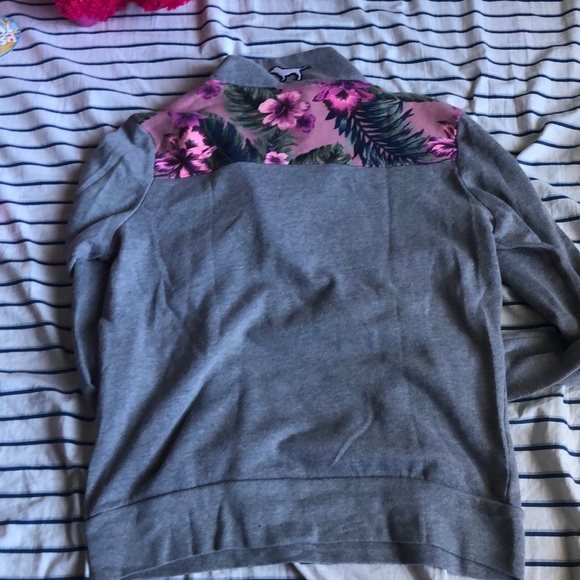 VS PINK Floral Quarter-Zip Sweatshirt - Picture 4 of 6